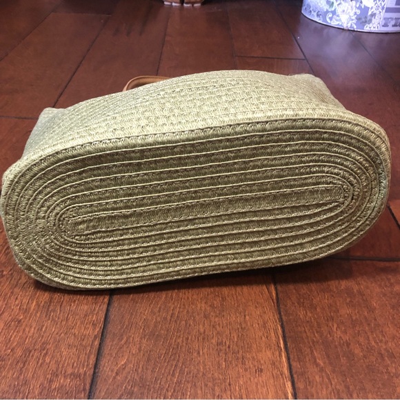 NWT straw tote - lined - Picture 2 of 9